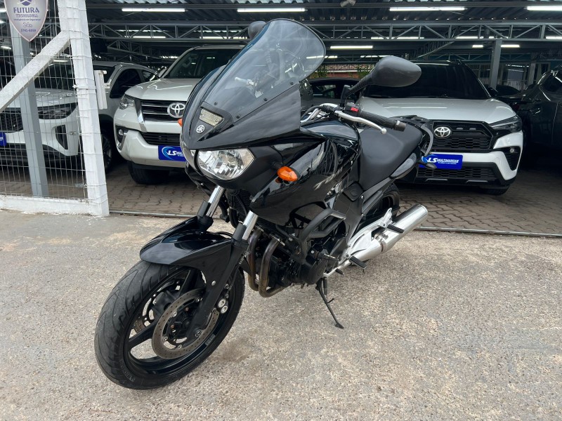 YAMAHA TDM 900 2008/2008 LS MULTIMARCAS VENÂNCIO AIRES / Carros no Vale