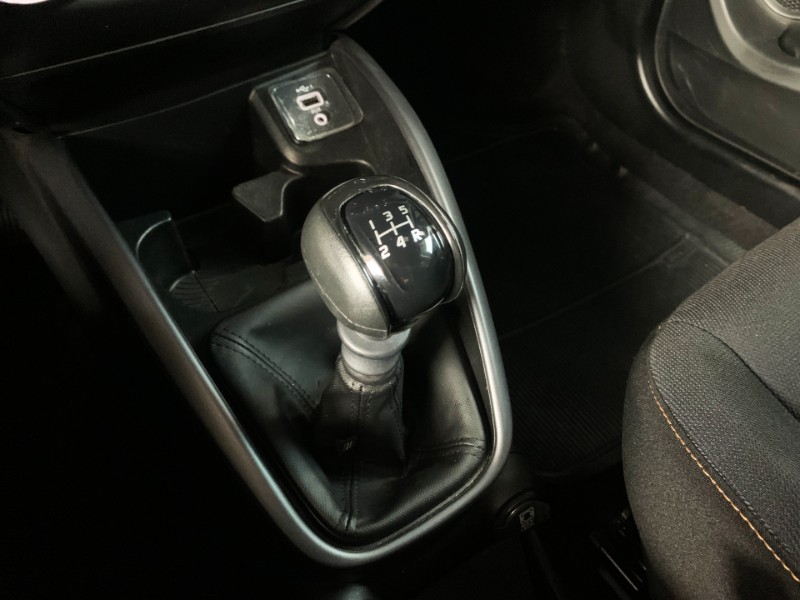 FIAT ARGO 1.3 8V TREKKING FLEX 4P MANUAL 2024/2025 DUARTE VEÍCULOS PORTO ALEGRE / Carros no Vale
