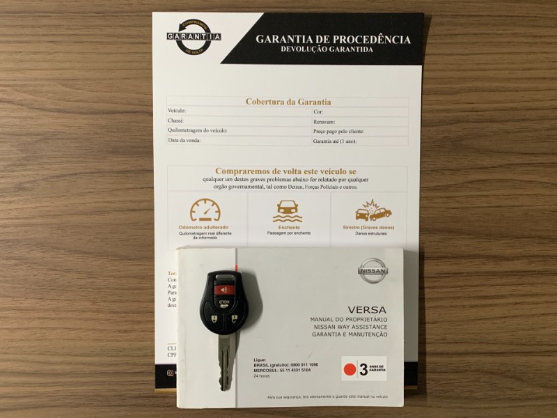 NISSAN VERSA UNIQUE 1.6 16V FLEXSTART 2017/2018 DUARTE VEÍCULOS PORTO ALEGRE / Carros no Vale
