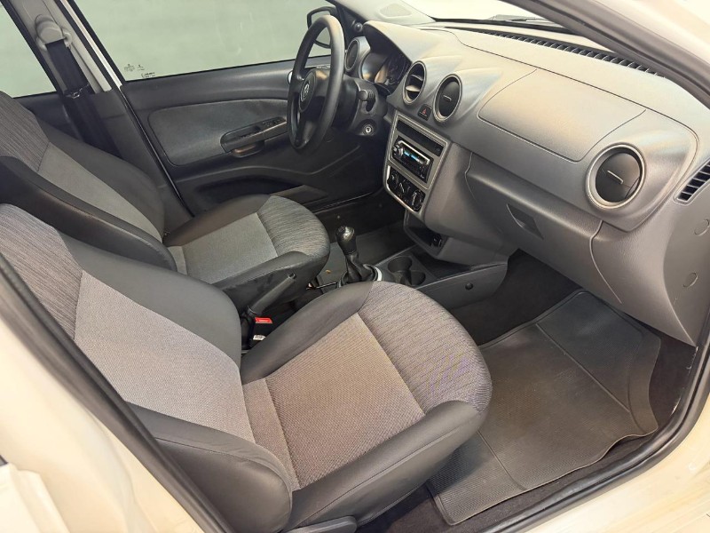 VOLKSWAGEN GOL NOVO GOL 1.0 2013/2013 LUCAS AUTOMÓVEIS BOM RETIRO DO SUL / Carros no Vale
