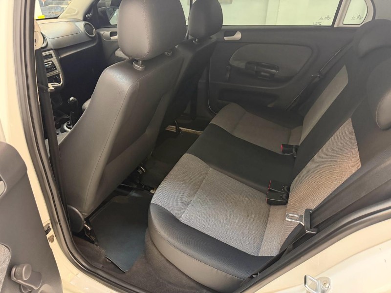 VOLKSWAGEN GOL NOVO GOL 1.0 2013/2013 LUCAS AUTOMÓVEIS BOM RETIRO DO SUL / Carros no Vale