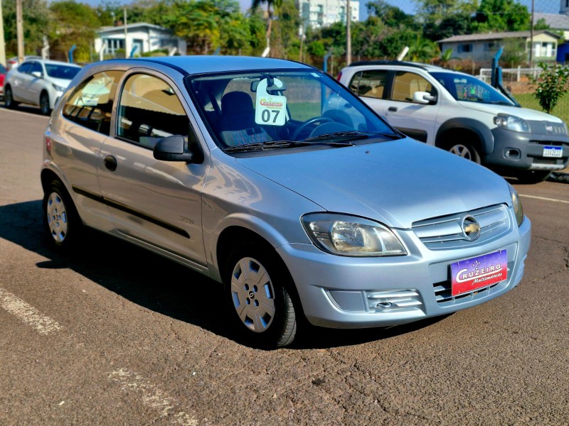 CHEVROLET CELTA 1.0 2P 2006/2007 CRUZEIRO MULTIMARCAS CRUZEIRO DO SUL / Carros no Vale