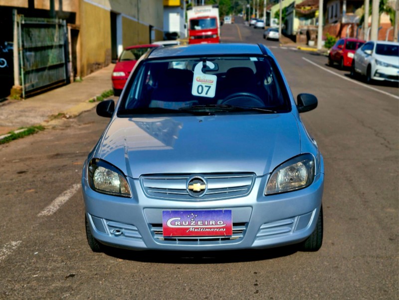 CHEVROLET CELTA 1.0 2P 2006/2007 CRUZEIRO MULTIMARCAS CRUZEIRO DO SUL / Carros no Vale
