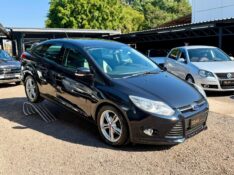 FORD FOCUS 2.0 SEDAN /2014 AR MULTIMARCAS VENÂNCIO AIRES / Carros no Vale