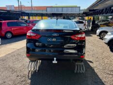 FORD FOCUS 2.0 SEDAN /2014 AR MULTIMARCAS VENÂNCIO AIRES / Carros no Vale