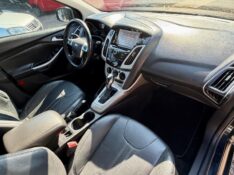 FORD FOCUS 2.0 SEDAN /2014 AR MULTIMARCAS VENÂNCIO AIRES / Carros no Vale