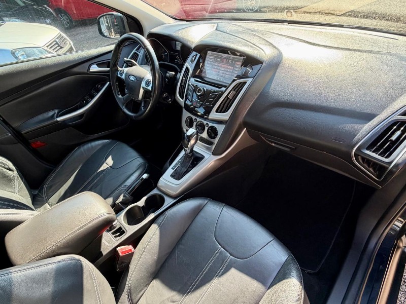 FORD FOCUS 2.0 SEDAN /2014 AR MULTIMARCAS VENÂNCIO AIRES / Carros no Vale