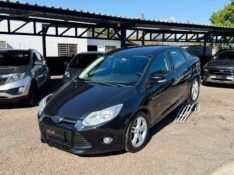 FORD FOCUS 2.0 SEDAN /2014 AR MULTIMARCAS VENÂNCIO AIRES / Carros no Vale