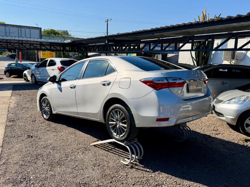 TOYOTA COROLLA 1.8 GLI UPPER /2019 AR MULTIMARCAS VENÂNCIO AIRES / Carros no Vale