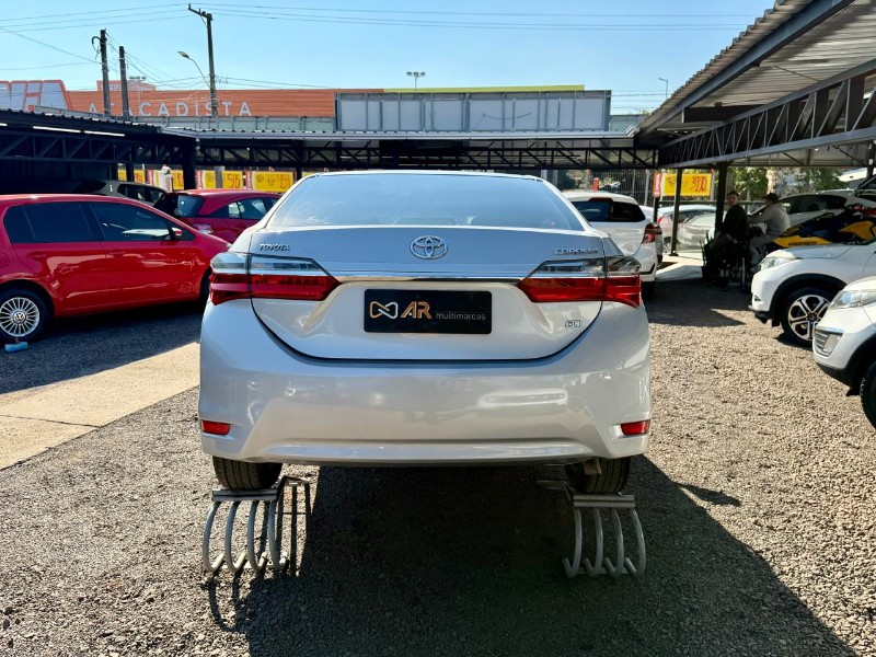 TOYOTA COROLLA 1.8 GLI UPPER /2019 AR MULTIMARCAS VENÂNCIO AIRES / Carros no Vale