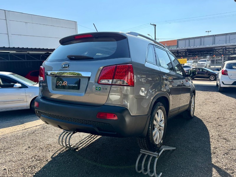 KIA SORENTO 3.5 TETO PANORAMICO /2012 AR MULTIMARCAS VENÂNCIO AIRES / Carros no Vale