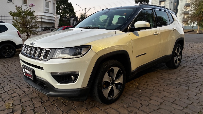 JEEP COMPASS 2.0 16V FLEX LONGITUDE AUTOMÁTICO 2017/2018 COMPLETO VEÍCULOS GUAPORÉ / Carros no Vale JEEP COMPASS 2.0 16V FLEX LONGITUDE AUTOMÁTICO 2017/2018 COMPLETO VEÍCULOS GUAPORÉ / Carros no Vale
