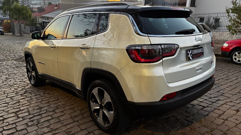 JEEP COMPASS 2.0 16V FLEX LONGITUDE AUTOMÁTICO 2017/2018 COMPLETO VEÍCULOS GUAPORÉ / Carros no Vale JEEP COMPASS 2.0 16V FLEX LONGITUDE AUTOMÁTICO 2017/2018 COMPLETO VEÍCULOS GUAPORÉ / Carros no Vale