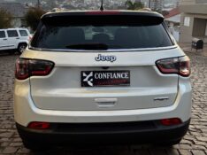 JEEP COMPASS 2.0 16V FLEX LONGITUDE AUTOMÁTICO 2017/2018 COMPLETO VEÍCULOS GUAPORÉ / Carros no Vale