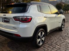 JEEP COMPASS 2.0 16V FLEX LONGITUDE AUTOMÁTICO 2017/2018 COMPLETO VEÍCULOS GUAPORÉ / Carros no Vale