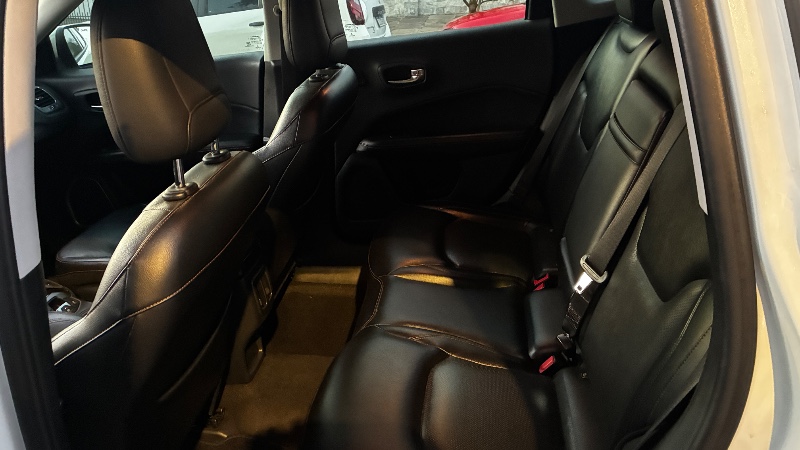 JEEP COMPASS 2.0 16V FLEX LONGITUDE AUTOMÁTICO 2017/2018 COMPLETO VEÍCULOS GUAPORÉ / Carros no Vale JEEP COMPASS 2.0 16V FLEX LONGITUDE AUTOMÁTICO 2017/2018 COMPLETO VEÍCULOS GUAPORÉ / Carros no Vale