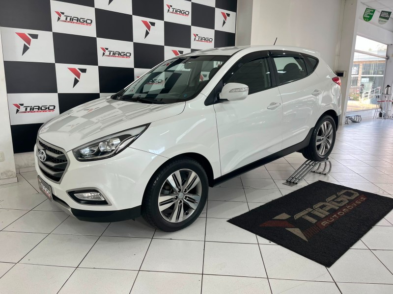 HYUNDAI IX 35 IX35 2.0 2020/2020 TIAGO AUTOMÓVEIS VENÂNCIO AIRES / Carros no Vale