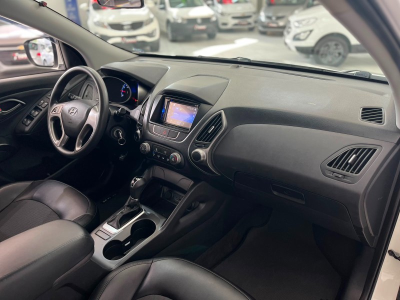 HYUNDAI IX 35 IX35 2.0 2020/2020 TIAGO AUTOMÓVEIS VENÂNCIO AIRES / Carros no Vale