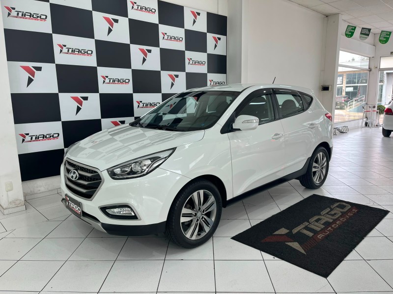 HYUNDAI IX 35 IX35 2.0 2020/2020 TIAGO AUTOMÓVEIS VENÂNCIO AIRES / Carros no Vale