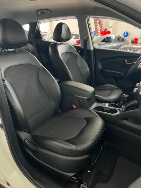 HYUNDAI IX 35 IX35 2.0 2020/2020 TIAGO AUTOMÓVEIS VENÂNCIO AIRES / Carros no Vale