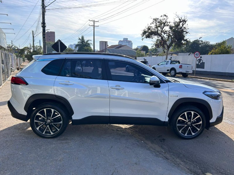 TOYOTA COROLLA CROSS XRX 1.8 16V (HÍBRIDO) 2023/2023 LS MULTIMARCAS VENÂNCIO AIRES / Carros no Vale TOYOTA COROLLA CROSS XRX 1.8 16V (HÍBRIDO) 2023/2023 LS MULTIMARCAS VENÂNCIO AIRES / Carros no Vale