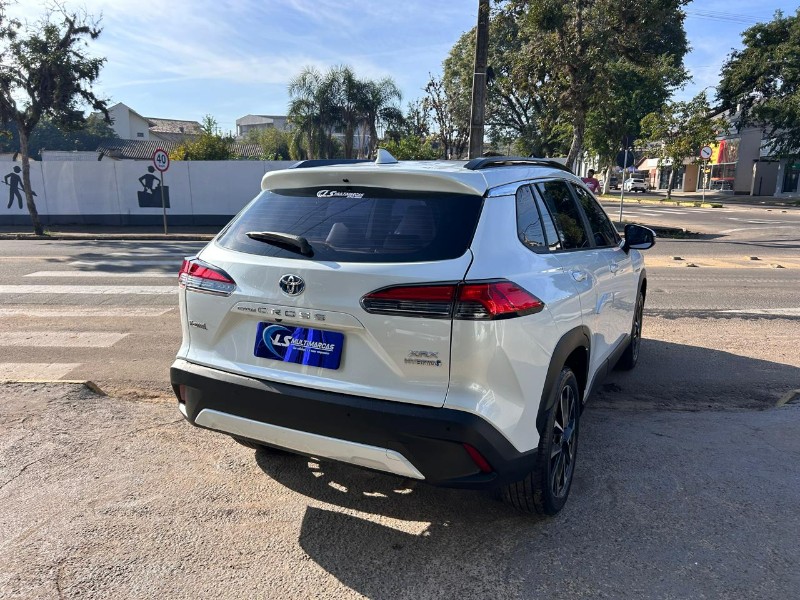 TOYOTA COROLLA CROSS XRX 1.8 16V (HÍBRIDO) 2023/2023 LS MULTIMARCAS VENÂNCIO AIRES / Carros no Vale TOYOTA COROLLA CROSS XRX 1.8 16V (HÍBRIDO) 2023/2023 LS MULTIMARCAS VENÂNCIO AIRES / Carros no Vale