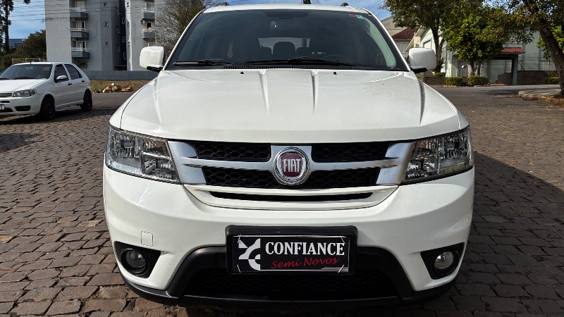 FIAT FREEMONT PRECISION /7 LUGARES / IMPECÁVEL 2011/2012 COMPLETO VEÍCULOS GUAPORÉ / Carros no Vale