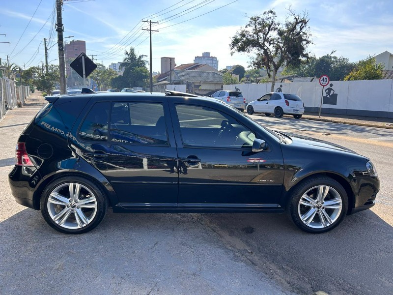 VOLKSWAGEN GOLF SPORTLINE 1.6 MI TOTAL FLEX 8V 4P 2010/2010 LS MULTIMARCAS VENÂNCIO AIRES / Carros no Vale