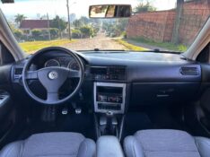 VOLKSWAGEN GOLF SPORTLINE 1.6 MI TOTAL FLEX 8V 4P 2010/2010 LS MULTIMARCAS VENÂNCIO AIRES / Carros no Vale