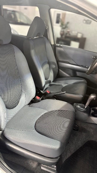 HONDA FIT 1.4 LX 16V FLEX 4P AUTOMÁTICO /2008 NEURI VEÍCULOS LAJEADO / Carros no Vale