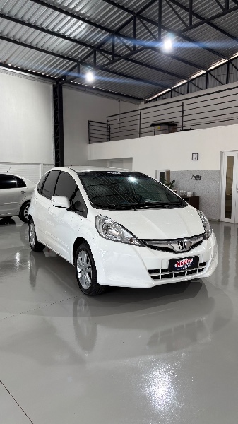 HONDA FIT 1.5 EX 16V FLEX 4P AUTOMÁTICO /2014 NEURI VEÍCULOS LAJEADO / Carros no Vale