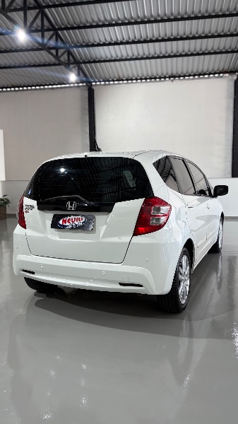 HONDA FIT 1.5 EX 16V FLEX 4P AUTOMÁTICO /2014 NEURI VEÍCULOS LAJEADO / Carros no Vale