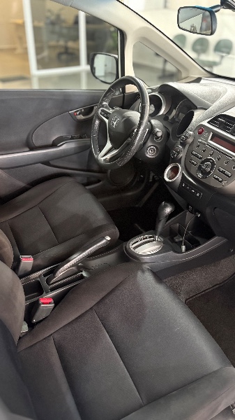 HONDA FIT 1.5 EX 16V FLEX 4P AUTOMÁTICO /2014 NEURI VEÍCULOS LAJEADO / Carros no Vale
