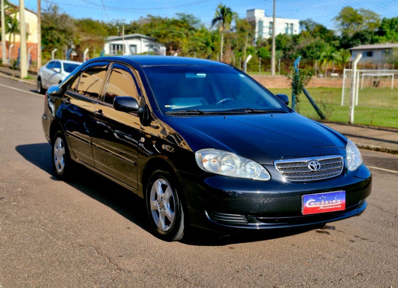 TOYOTA COROLLA XEI 1.8 16V 2004/2005 CRUZEIRO MULTIMARCAS CRUZEIRO DO SUL / Carros no Vale
