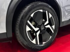 PEUGEOT 2008 1.0 ACTIVE 12V 2024/2025 DUARTE VEÍCULOS PORTO ALEGRE / Carros no Vale