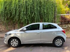 CHEVROLET ONIX LT 1.0 2018/2019 ESTAÇÃO DO CARRO ESTRELA / Carros no Vale