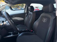 CHEVROLET ONIX LT 1.0 2018/2019 ESTAÇÃO DO CARRO ESTRELA / Carros no Vale