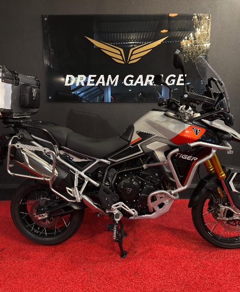 TRIUMPH TIGER 900 900 RALLY PRO /2025 EXCLUSIVO VEÍCULOS SANTA CRUZ DO SUL / Carros no Vale