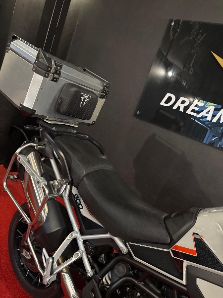 TRIUMPH TIGER 900 900 RALLY PRO /2025 EXCLUSIVO VEÍCULOS SANTA CRUZ DO SUL / Carros no Vale