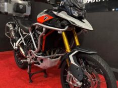 TRIUMPH TIGER 900 900 RALLY PRO /2025 EXCLUSIVO VEÍCULOS SANTA CRUZ DO SUL / Carros no Vale