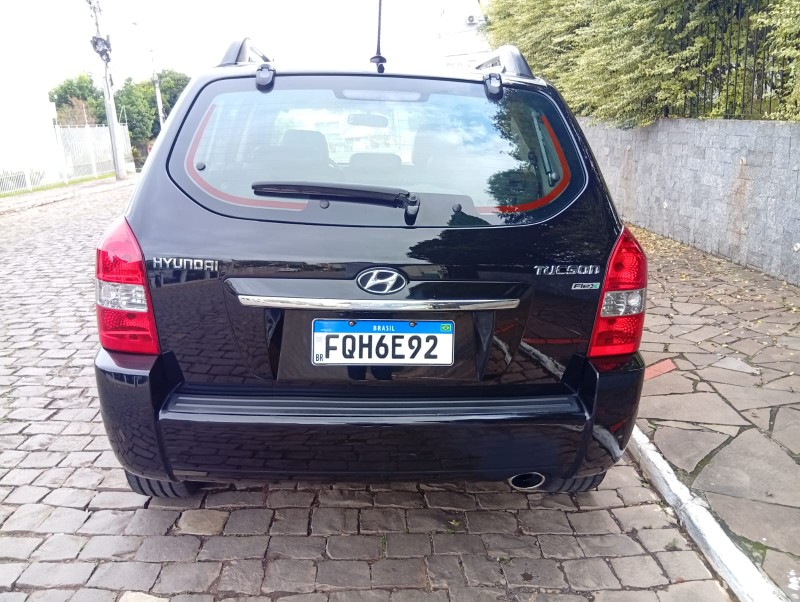 HYUNDAI TUCSON GLS 2014/2015 ALTERNATIVA VEÍCULOS LAJEADO / Carros no Vale