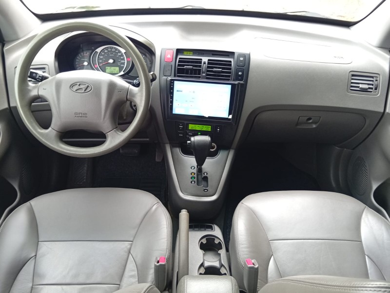 HYUNDAI TUCSON GLS 2014/2015 ALTERNATIVA VEÍCULOS LAJEADO / Carros no Vale