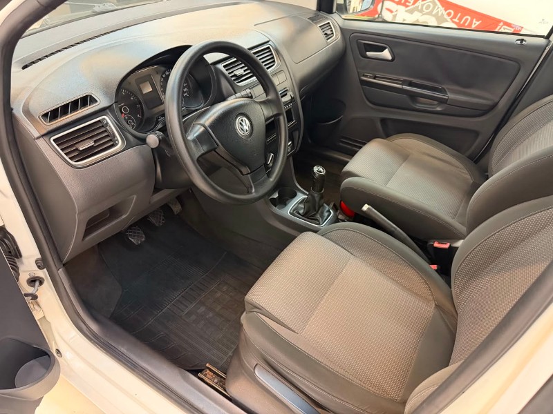 VOLKSWAGEN SPACEFOX 1.6 MI TREND 8V 2012/2012 LUCAS AUTOMÓVEIS BOM RETIRO DO SUL / Carros no Vale