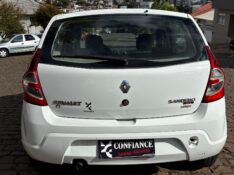RENAULT SANDERO 1.0 12V SCE FLEX EXPRESSION MANUAL 2011/2011 COMPLETO VEÍCULOS GUAPORÉ / Carros no Vale