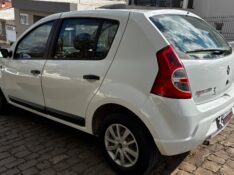 RENAULT SANDERO 1.0 12V SCE FLEX EXPRESSION MANUAL 2011/2011 COMPLETO VEÍCULOS GUAPORÉ / Carros no Vale