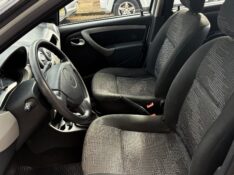 RENAULT SANDERO 1.0 12V SCE FLEX EXPRESSION MANUAL 2011/2011 COMPLETO VEÍCULOS GUAPORÉ / Carros no Vale