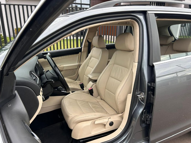VOLKSWAGEN JETTA VARIANT 2011/2011 LS MULTIMARCAS VENÂNCIO AIRES / Carros no Vale VOLKSWAGEN JETTA VARIANT 2011/2011 LS MULTIMARCAS VENÂNCIO AIRES / Carros no Vale