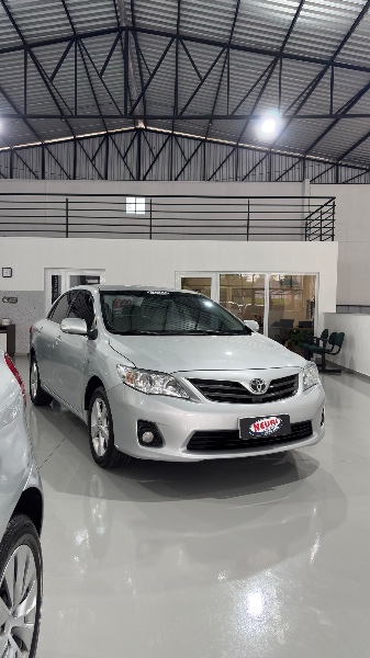 TOYOTA COROLLA 2.0 XEI 16V 2013 2013/2013 NEURI VEÍCULOS LAJEADO / Carros no Vale TOYOTA COROLLA 2.0 XEI 16V 2013 2013/2013 NEURI VEÍCULOS LAJEADO / Carros no Vale
