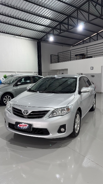 TOYOTA COROLLA 2.0 XEI 16V 2013 2013/2013 NEURI VEÍCULOS LAJEADO / Carros no Vale TOYOTA COROLLA 2.0 XEI 16V 2013 2013/2013 NEURI VEÍCULOS LAJEADO / Carros no Vale