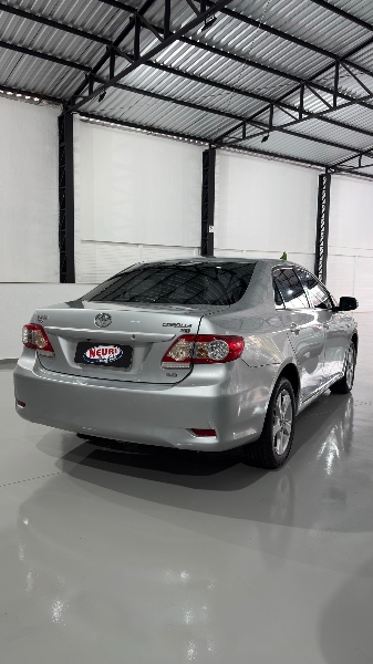 TOYOTA COROLLA 2.0 XEI 16V 2013 2013/2013 NEURI VEÍCULOS LAJEADO / Carros no Vale TOYOTA COROLLA 2.0 XEI 16V 2013 2013/2013 NEURI VEÍCULOS LAJEADO / Carros no Vale